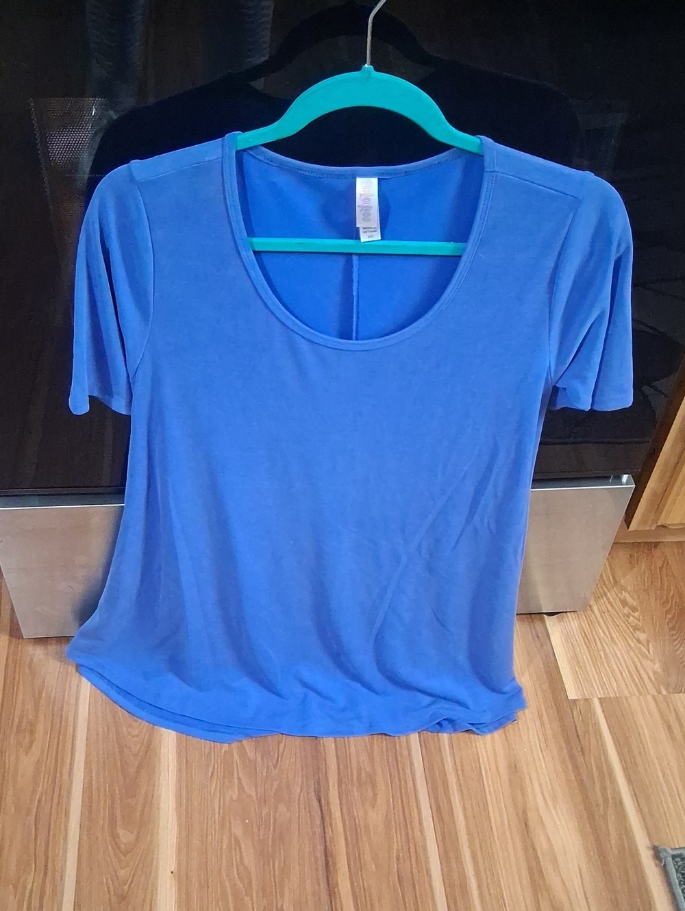 LuLaRoe Scoop Neck Short Sleeve Top in Blue